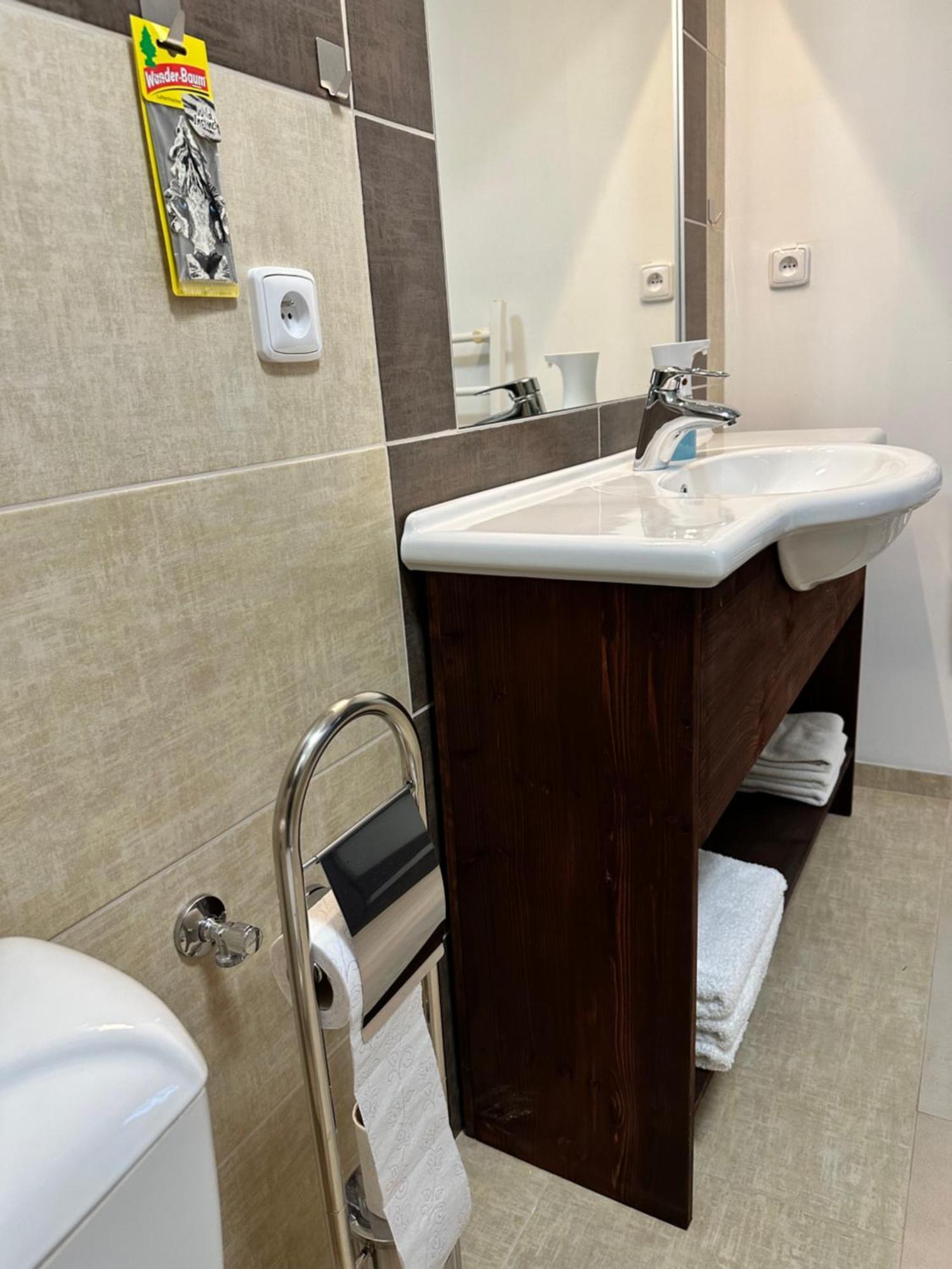Apartmán Studia Maxim Frýdek-Místek Exteriér fotografie
